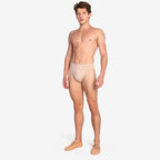 UG220
