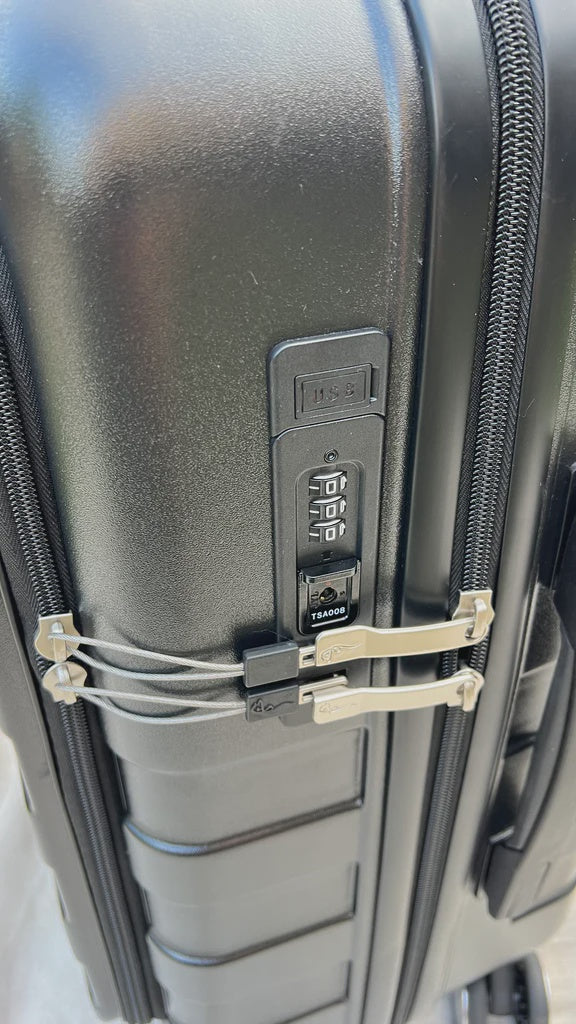 Journey Station by Glam'r Gear 3-Piece Set (30"+21" +Bonus Case